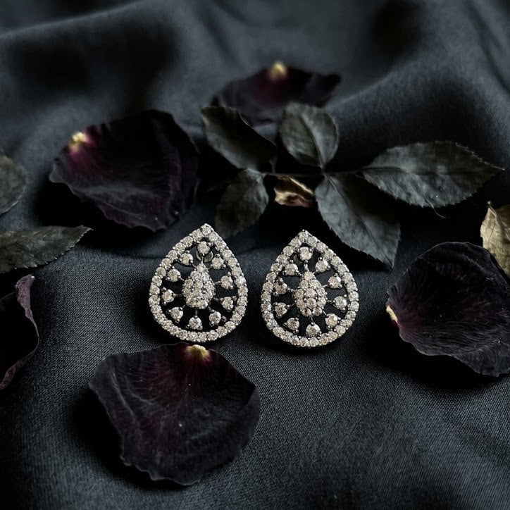 Teardrop Lattice Stud Earrings
