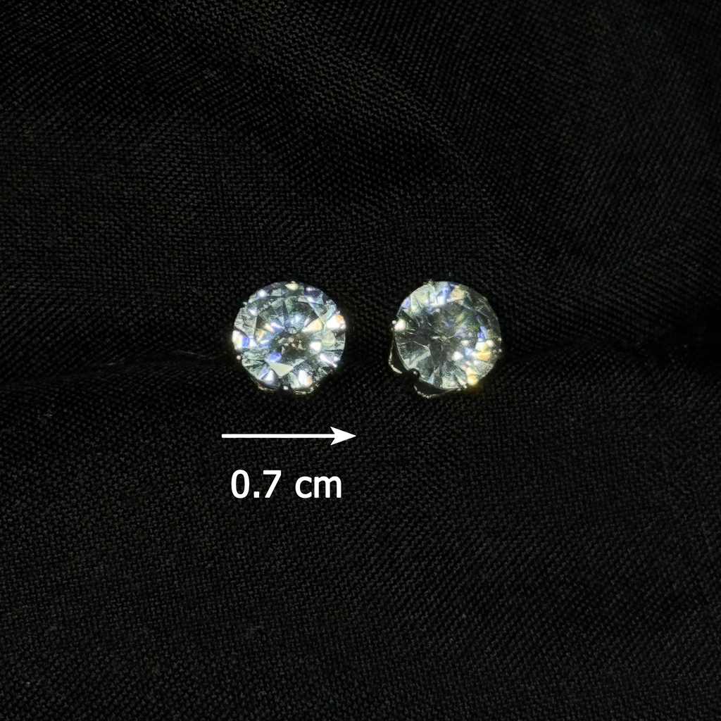 Round Solitaire Stud Earrings